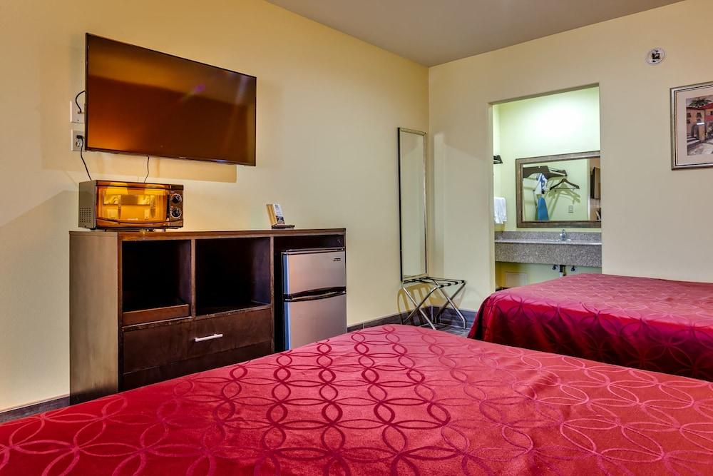 Quality Inn Brownsville Exterior photo